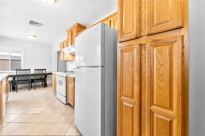 6415 Hardwick, Lakewood, California 90713