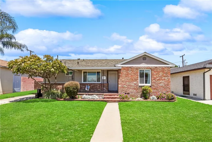 6415 Hardwick, Lakewood, California 90713