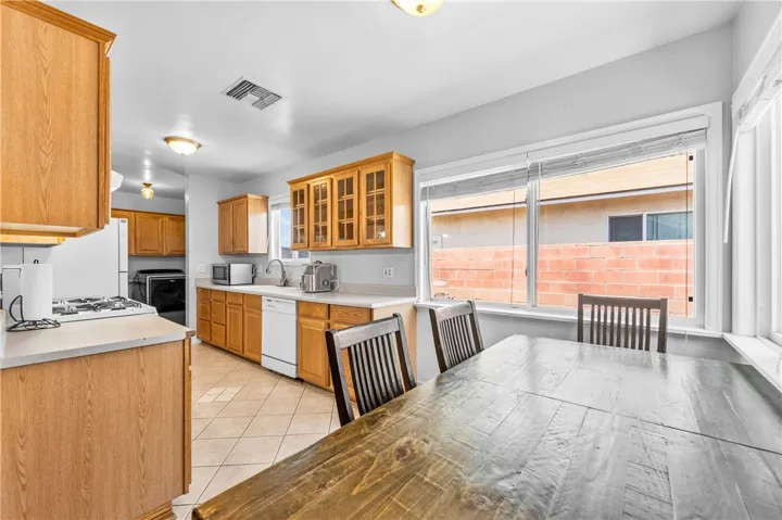 6415 Hardwick, Lakewood, California 90713
