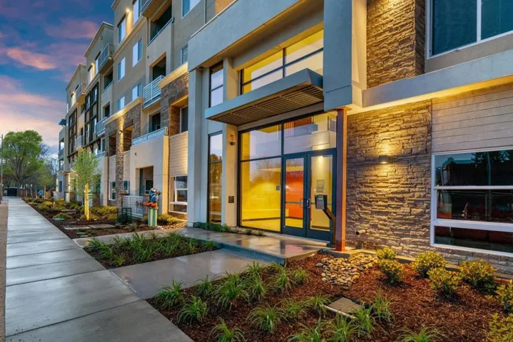 1853 Almaden Road 308, San Jose, California 95125