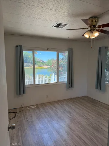 20683 B69 Waalew Rd B69, Apple Valley, California 92307