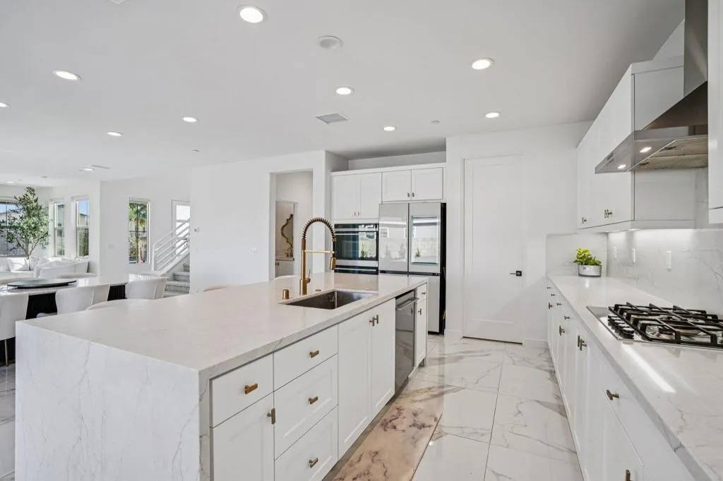 17-web-or-mls-Nichols Dr-S1312-015
