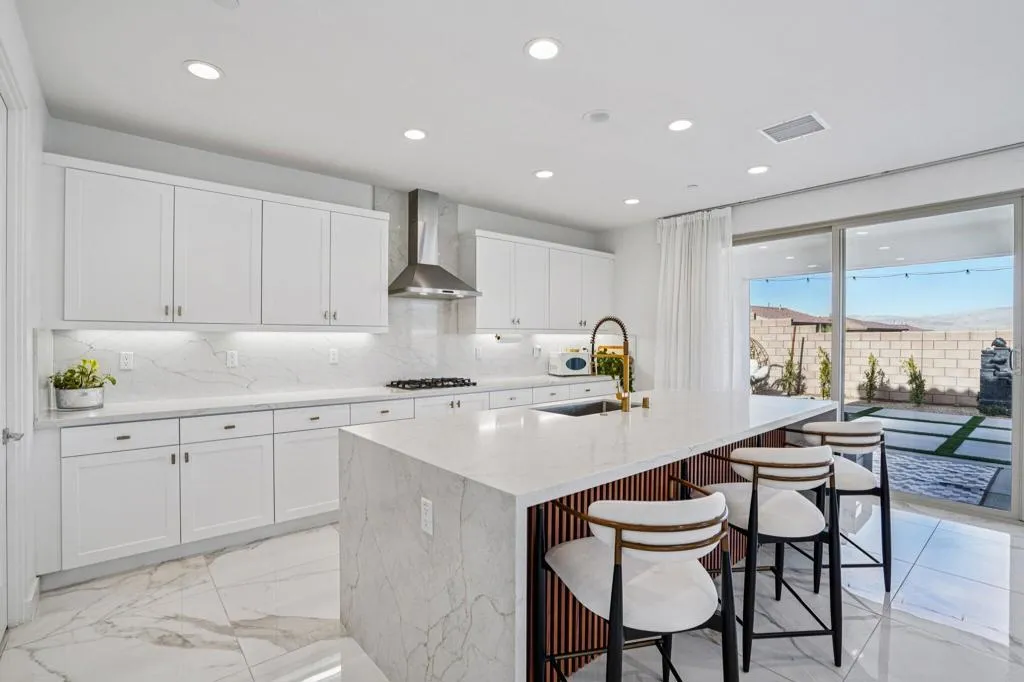 19-web-or-mls-Nichols Dr-S1312-017