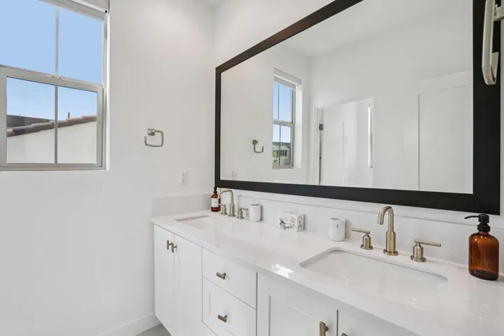 38-web-or-mls-Nichols Dr-S1312-036