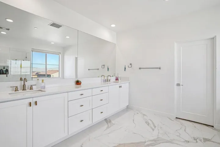 30-web-or-mls-Nichols Dr-S1312-028