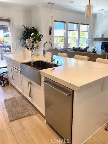 Bosch dishwasher in large kitchen island