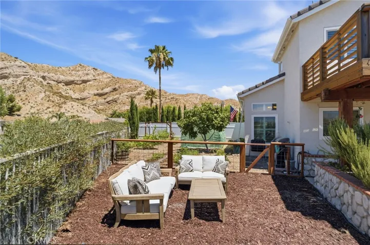 30432 Sunrose, Canyon Country, California 91387