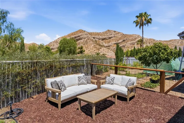 30432 Sunrose, Canyon Country, California 91387