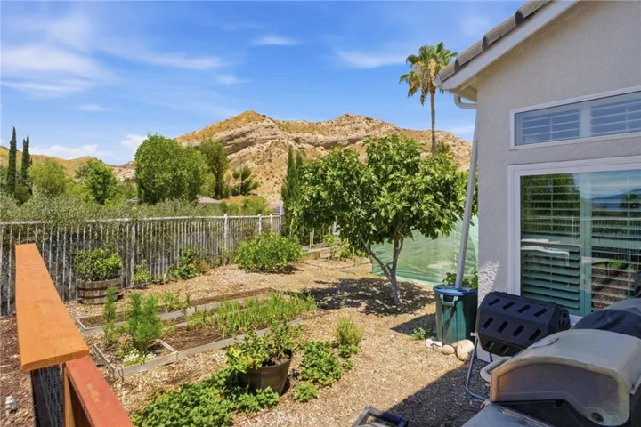 30432 Sunrose, Canyon Country, California 91387