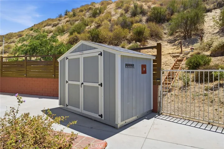 30432 Sunrose, Canyon Country, California 91387