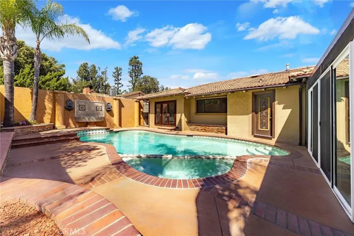 1029 Burnell Oaks Lane, Arcadia, California 91006