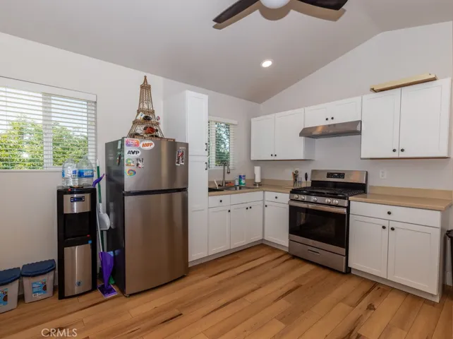 ...kitchen and living room...