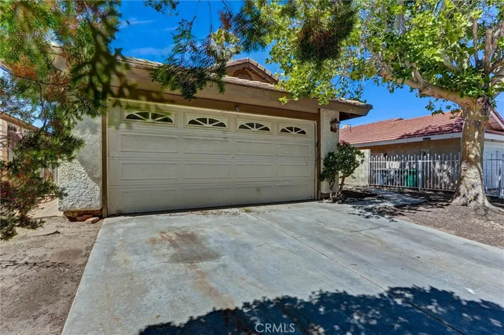 2812 Fairfield Avenue, Palmdale, California 93550