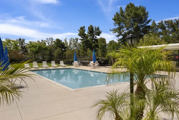 Swimming Pool/Hot Tub/Sauna