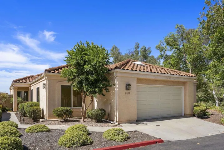 1749 Sawgrass Glen, Escondido, California 92026