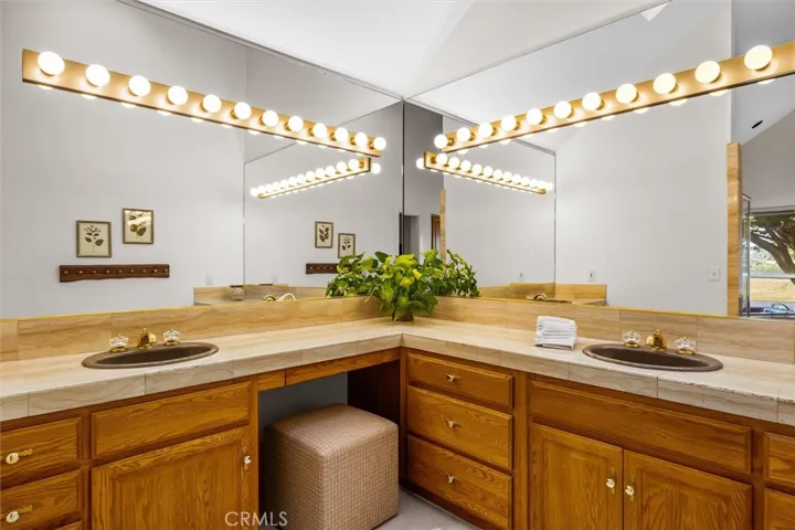 1772 Cordova, San Luis Obispo, California 93405