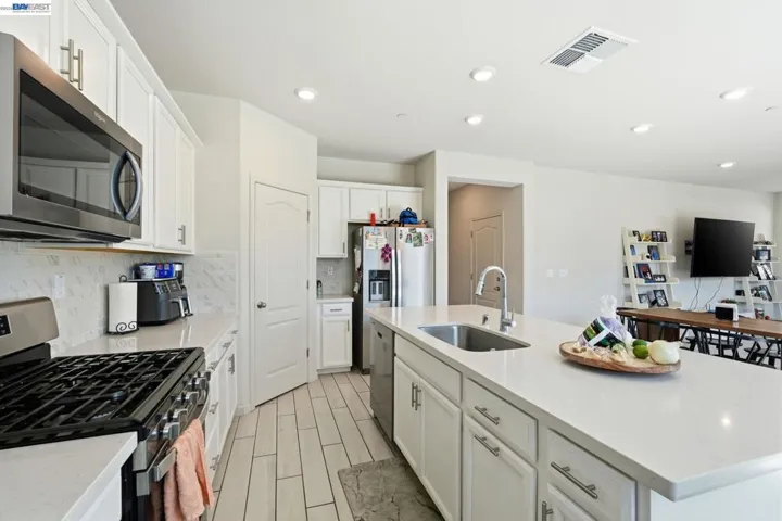 3134 Feather Rd, Manteca, California 95337