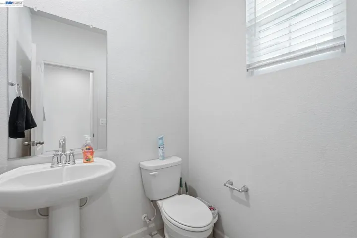 3134 Feather Rd, Manteca, California 95337