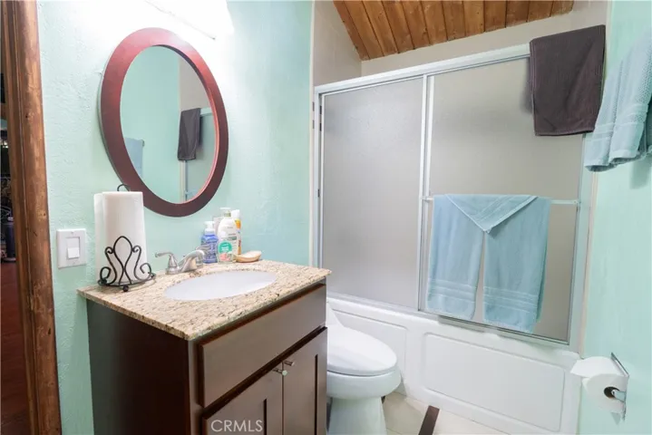 392 Pioneer, Lake Arrowhead, California 92352