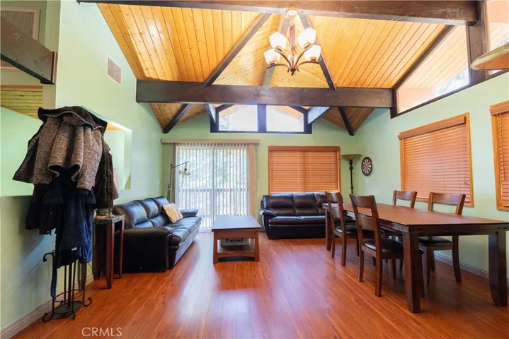 392 Pioneer, Lake Arrowhead, California 92352