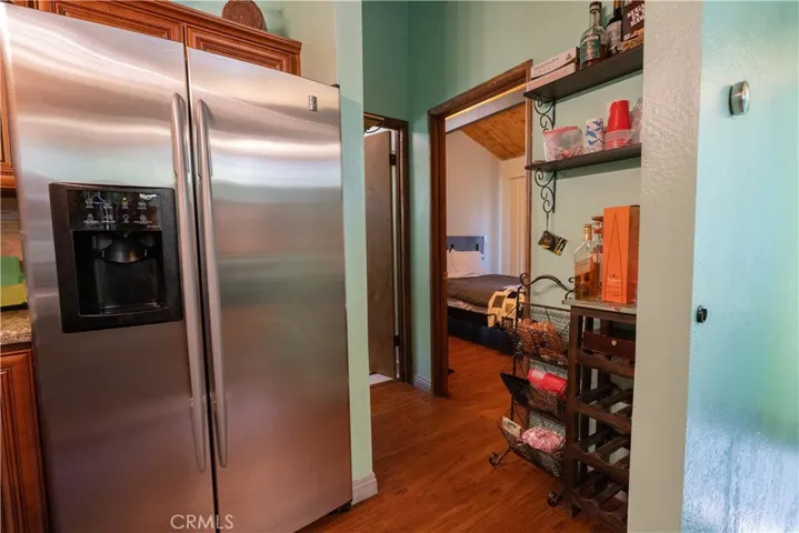 392 Pioneer, Lake Arrowhead, California 92352