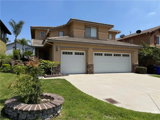 5569 Hunt Club Dr, Fontana, California 92336