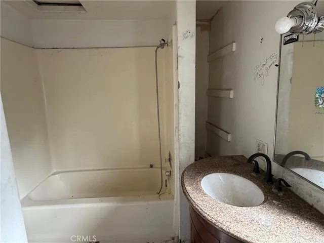 10448 Mountair, Tujunga, California 91042
