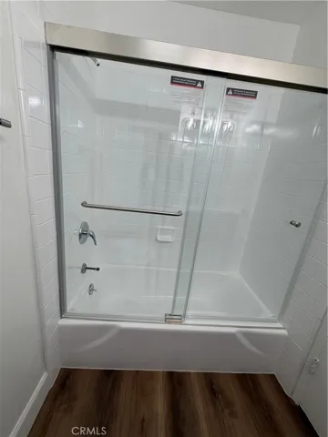 Full bath/shower 1