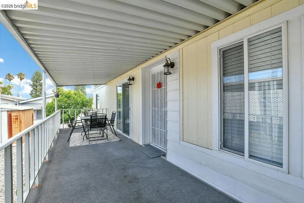 263 Coral Dr, Pittsburg, California 94565 — photo 5