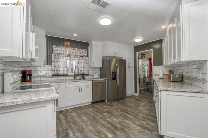 263 Coral Dr, Pittsburg, California 94565