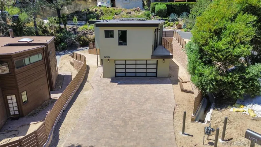 12982 Via Grimaldi, Del Mar, California 92014