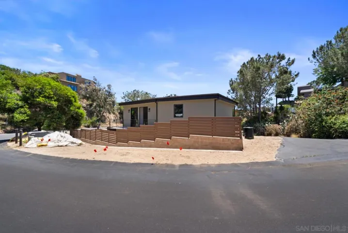 12982 Via Grimaldi, Del Mar, California 92014