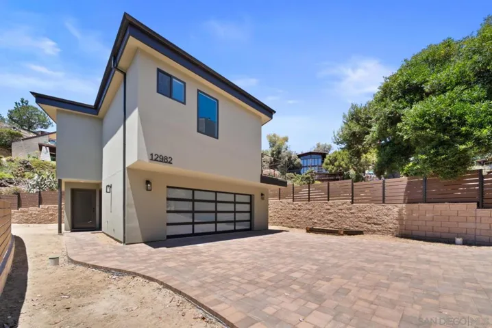 12982 Via Grimaldi, Del Mar, California 92014