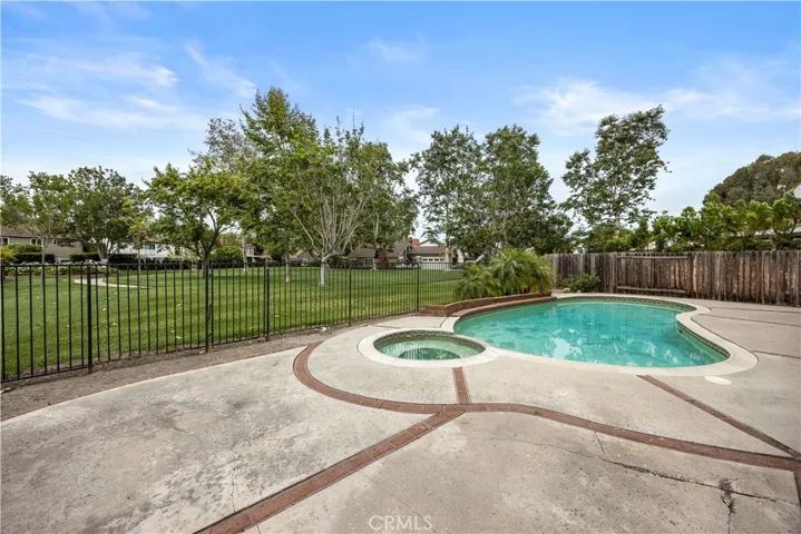 28072 Paseo Ventura, San Juan Capistrano, California 92675