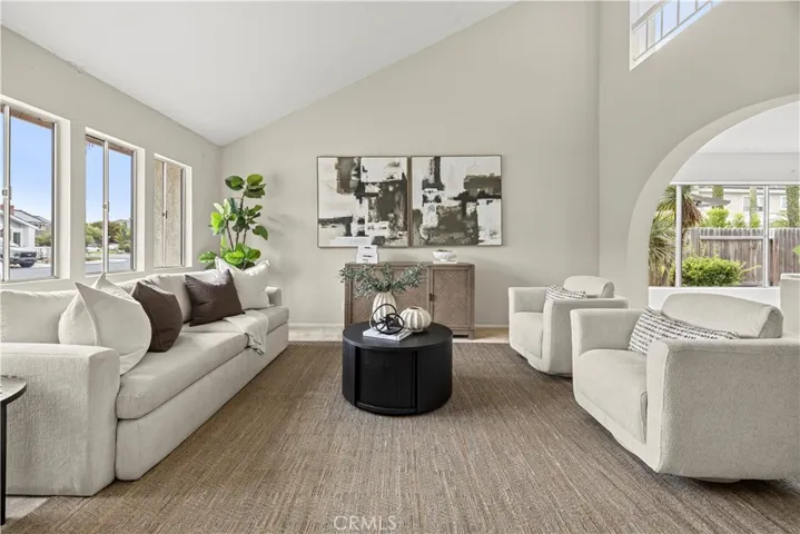 28072 Paseo Ventura, San Juan Capistrano, California 92675