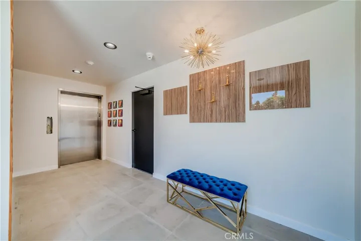 7018 Alabama 202, Canoga Park, California 91303