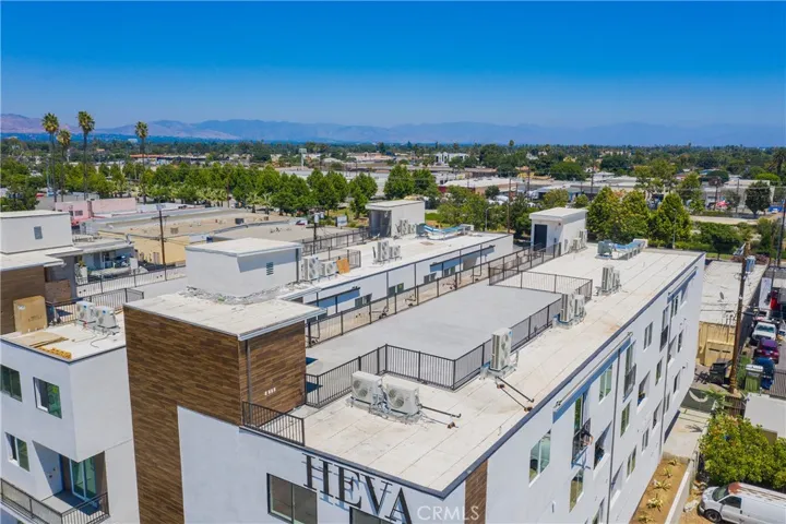 7018 Alabama 202, Canoga Park, California 91303