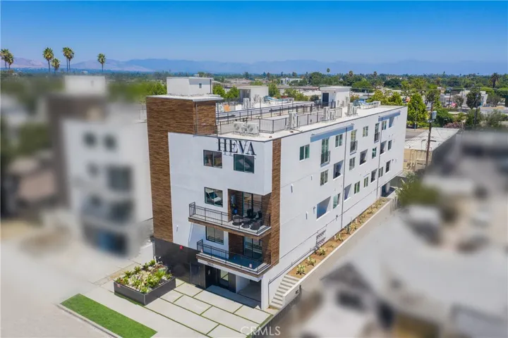 7018 Alabama 202, Canoga Park, California 91303