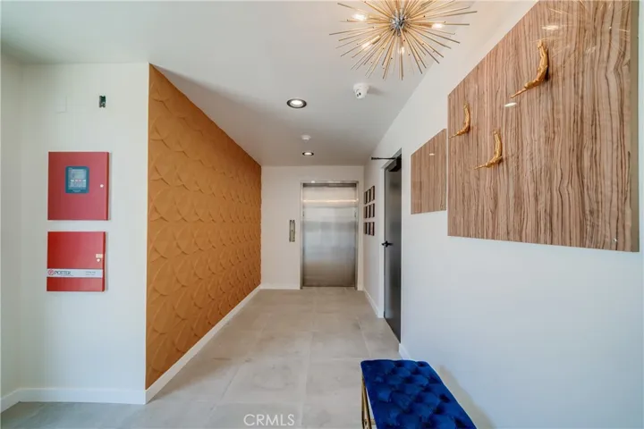 7018 Alabama 202, Canoga Park, California 91303