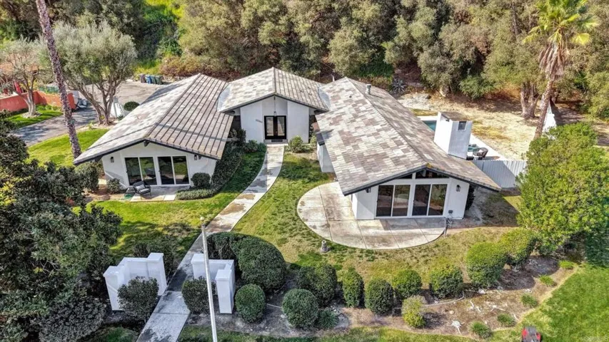 32369 Wiskon Way W, Pauma Valley, California 92061