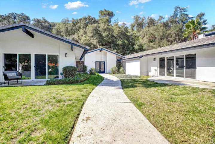 32369 Wiskon Way W, Pauma Valley, California 92061