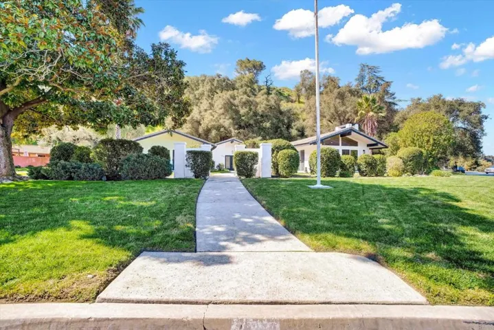 32369 Wiskon Way W, Pauma Valley, California 92061