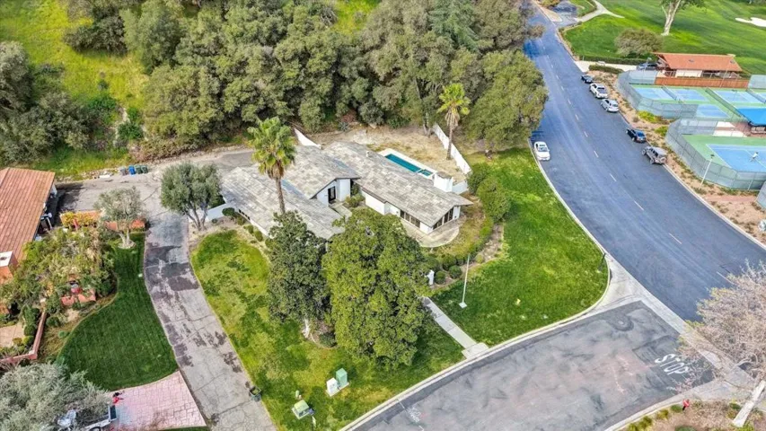 32369 Wiskon Way W, Pauma Valley, California 92061