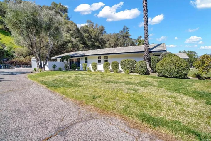 32369 Wiskon Way W, Pauma Valley, California 92061