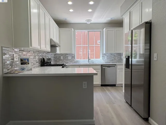 439 Kent Dr., Mountain View, California 94043