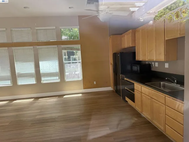 439 Kent Dr., Mountain View, California 94043
