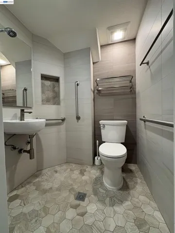 439 Kent Dr., Mountain View, California 94043