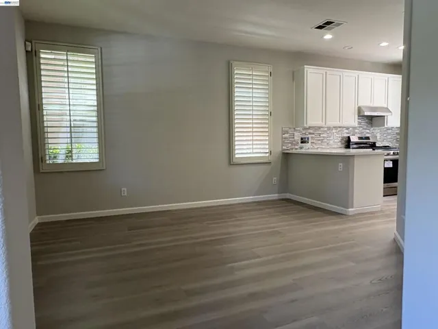 439 Kent Dr., Mountain View, California 94043