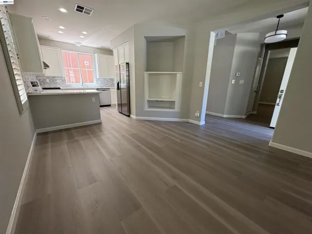 439 Kent Dr., Mountain View, California 94043