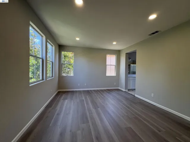 439 Kent Dr., Mountain View, California 94043